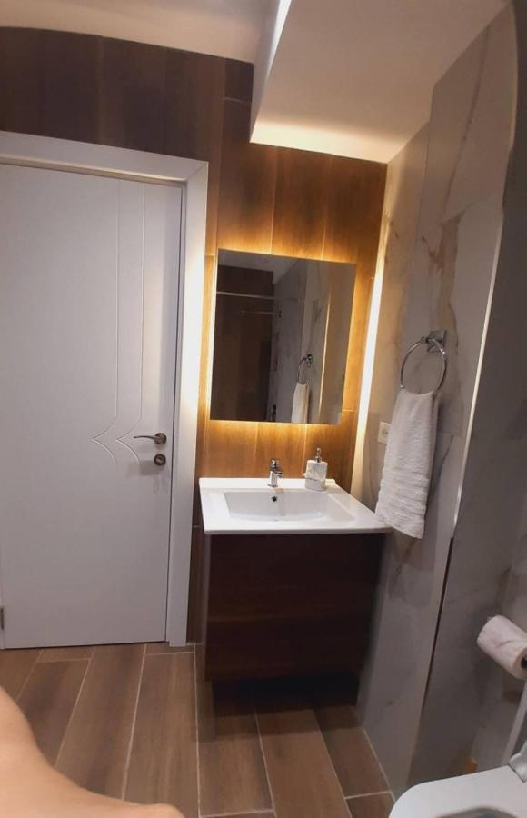 Edea Flat Apartment Tirana Bagian luar foto